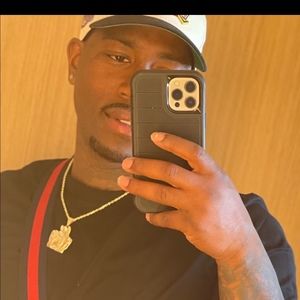 Meet your Posher, Lawson